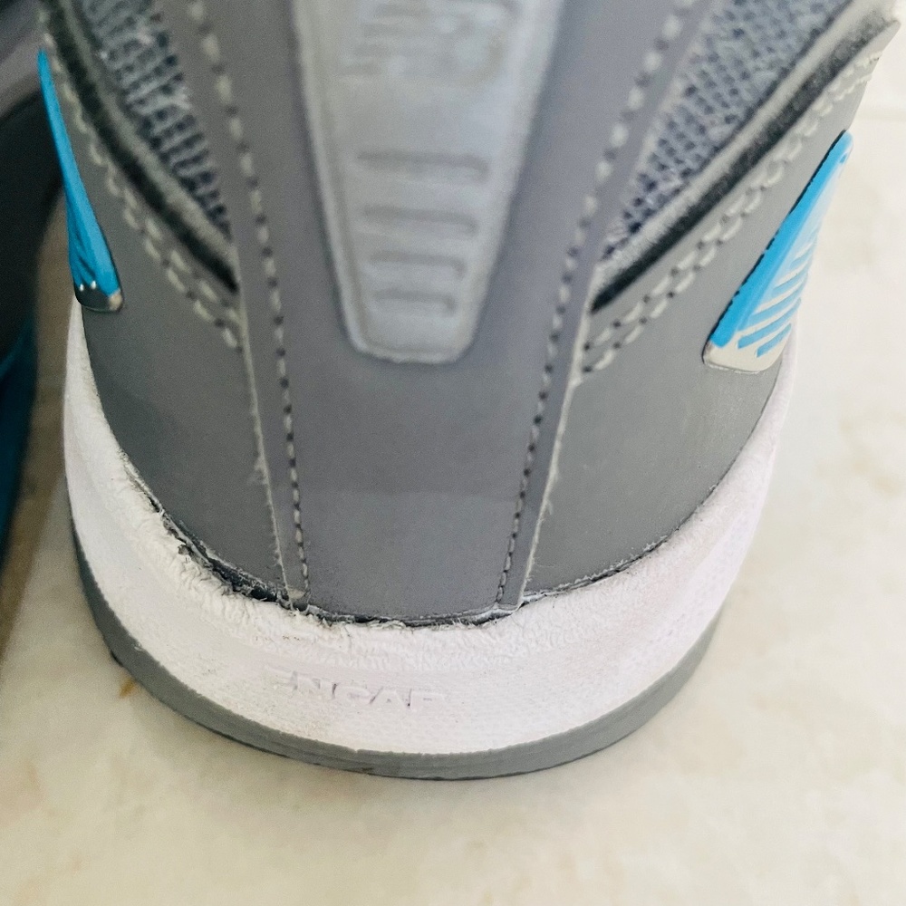 NEW BALANCE {10.5} Running Shoe 1540v3 Gray and Blue - Picture 12 of 12